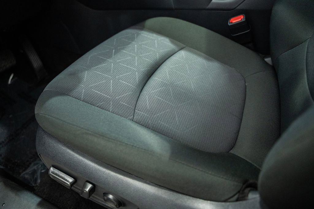 Used 2025 Toyota RAV4 XLE image 30