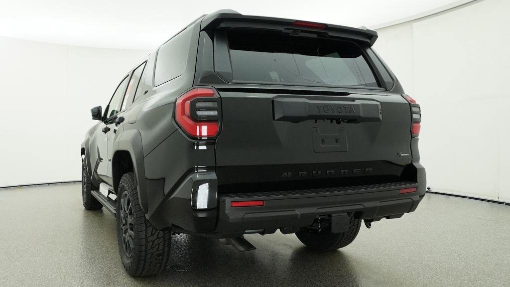 New 2026 Toyota 4Runner SR5 AWD/4WD image 7