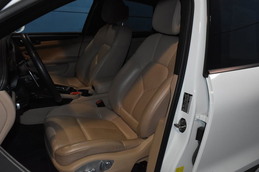 Used 2022 Porsche Macan image 5