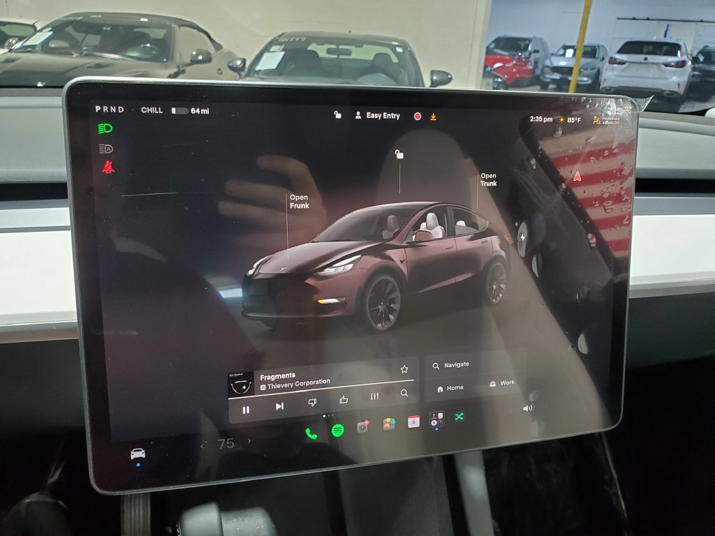 Used 2024 Tesla Model Y Long Range AWD/4WD image 45