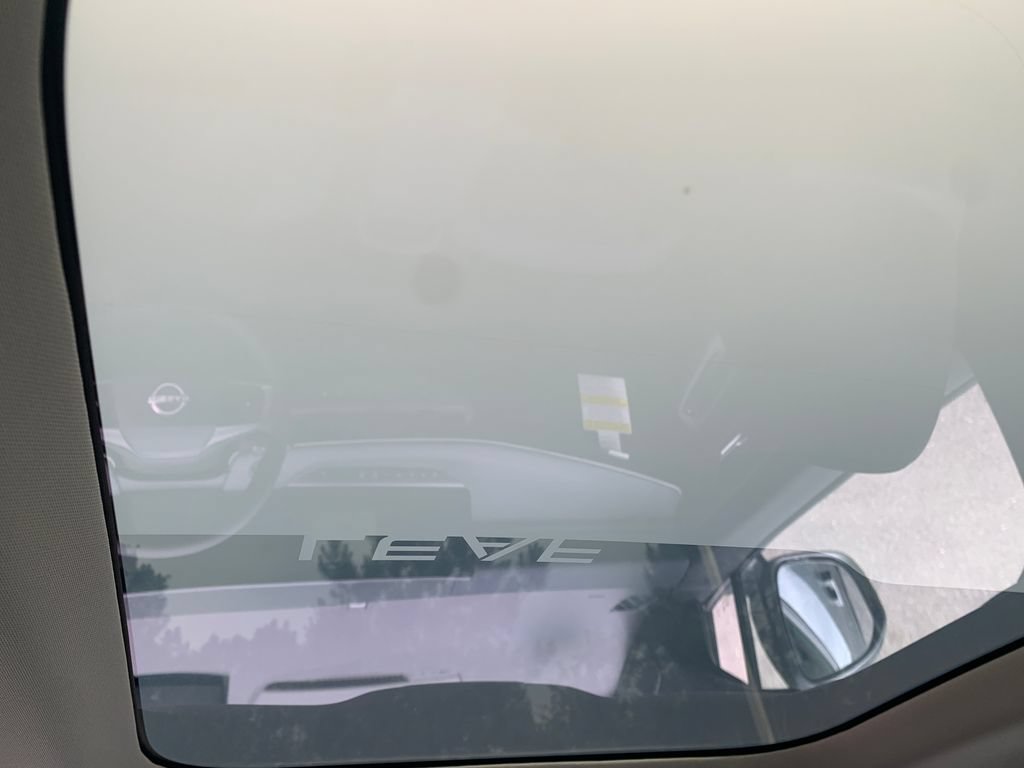 New 2026 Nissan Leaf Platinum+ FWD image 18