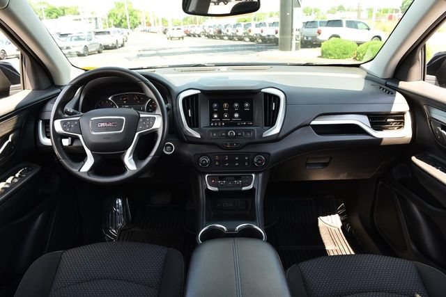 Used 2024 GMC Terrain SLE AWD/4WD image 7