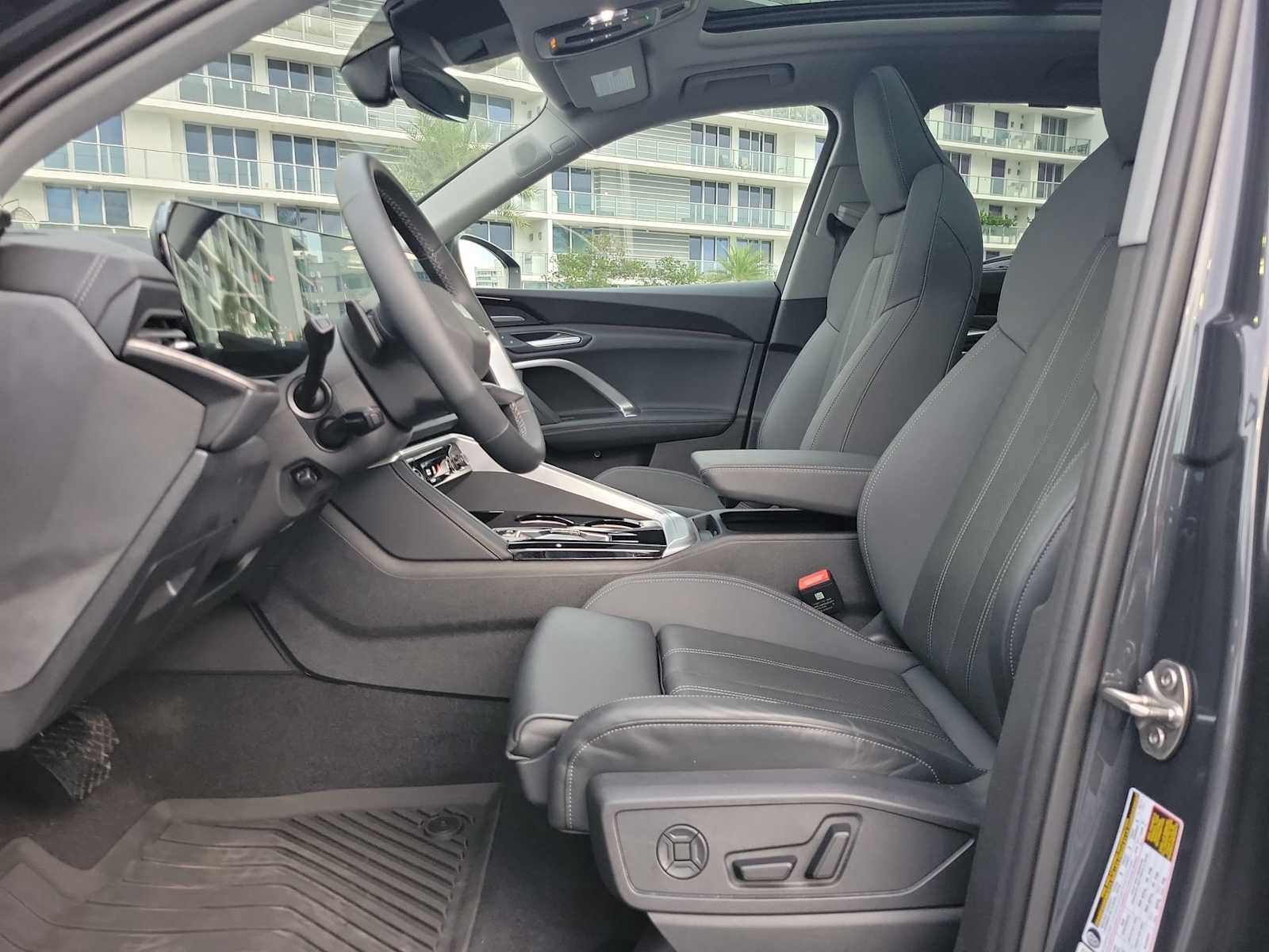 Certified 2025 Audi Q5 Premium Plus AWD/4WD image 15