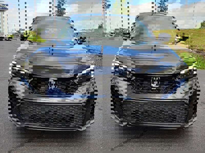 Used 2025 Honda Civic Sport Touring image 2