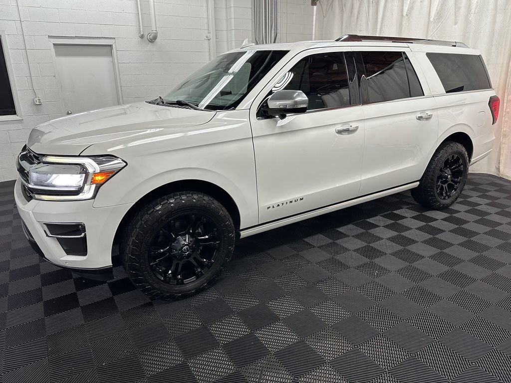 Used 2023 Ford Expedition Max Platinum AWD/4WD image 5