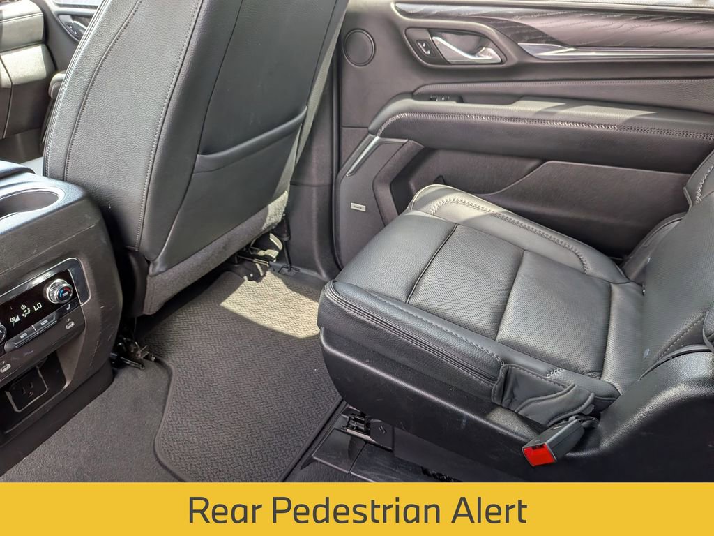Used 2024 GMC Yukon XL Denali RWD image 36