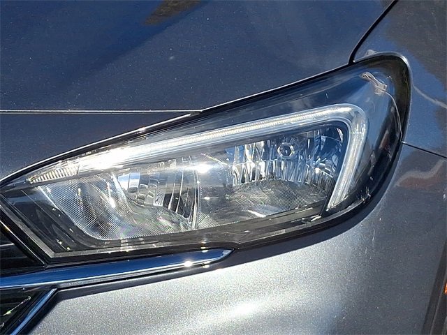 Used 2021 Buick Encore GX Select image 9