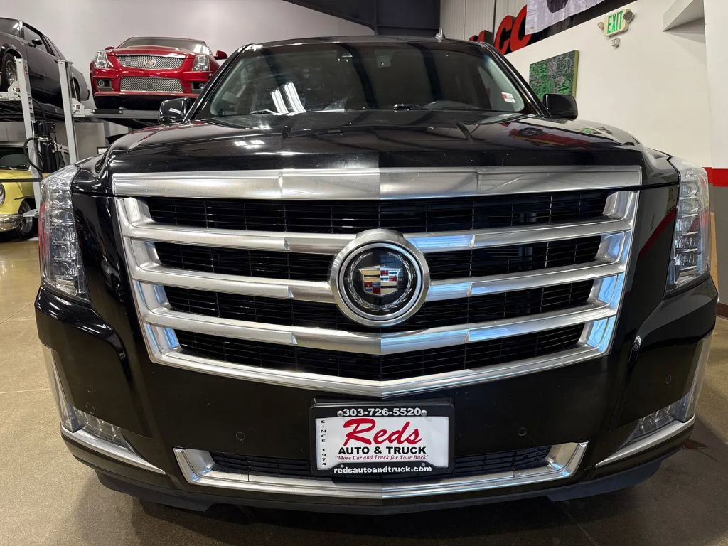 Used 2015 Cadillac Escalade Premium image 7