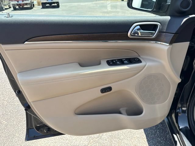 Used 2016 Jeep Grand Cherokee Limited RWD image 29