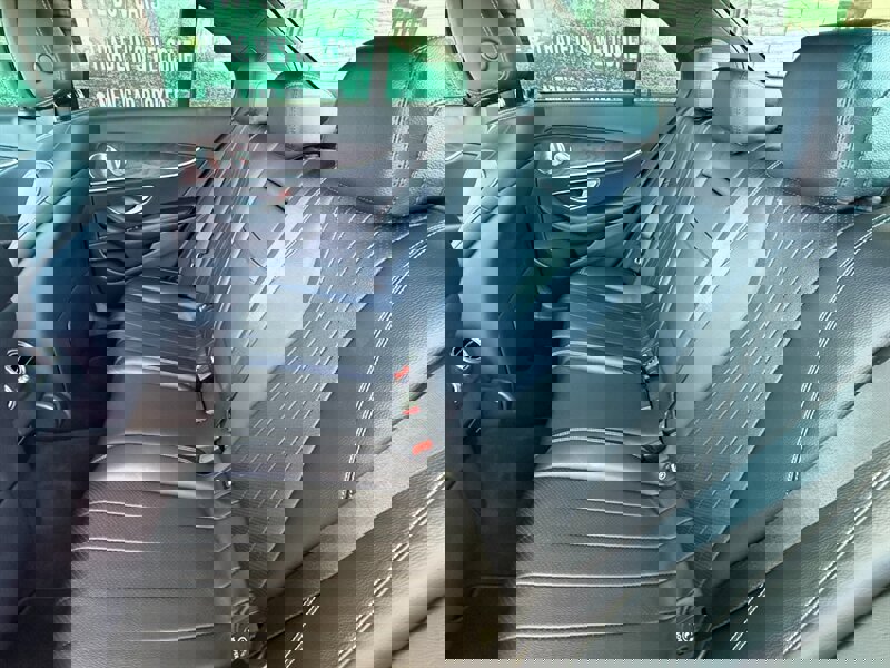 Used 2017 Mercedes-Benz E 300 image 28