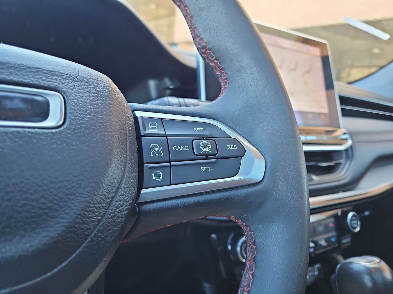 Used 2023 Jeep Compass Trailhawk w/ Trailhawk Elite Group image 27