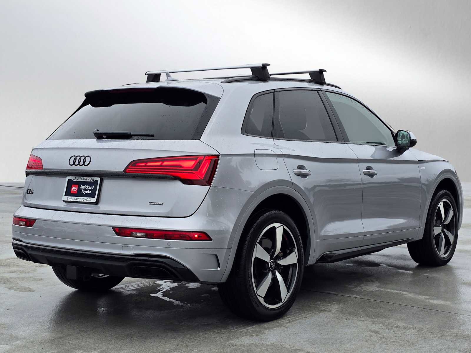 Used 2023 Audi Q5 2.0T Premium Plus w/ Premium Plus Package AWD/4WD image 3