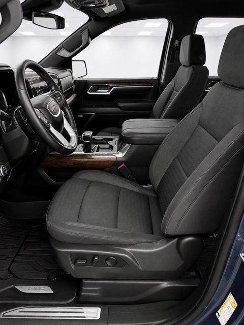 Used 2026 GMC Sierra 1500 Elevation w/ Preferred Package AWD/4WD image 16