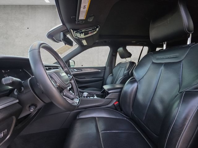 Used 2022 Jeep Grand Cherokee Overland w/ Adv Protech Group III RWD image 19