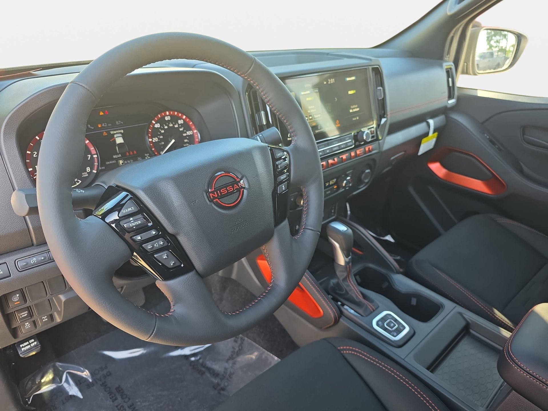 New 2026 Nissan Frontier PRO-4X w/ Tow Package AWD/4WD image 15