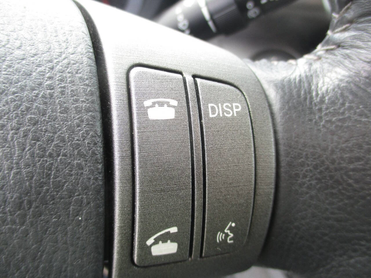 Used 2010 Toyota RAV4 Limited AWD/4WD image 16