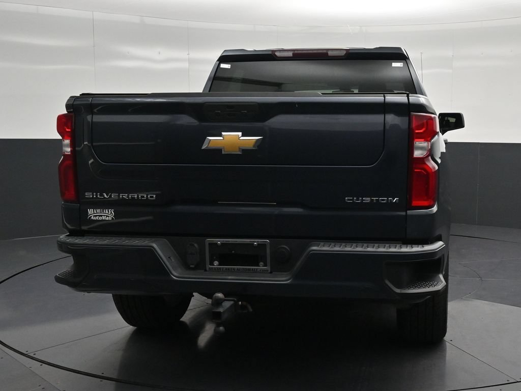 Used 2022 Chevrolet Silverado 1500 Custom w/ Safety Confidence Package RWD image 2