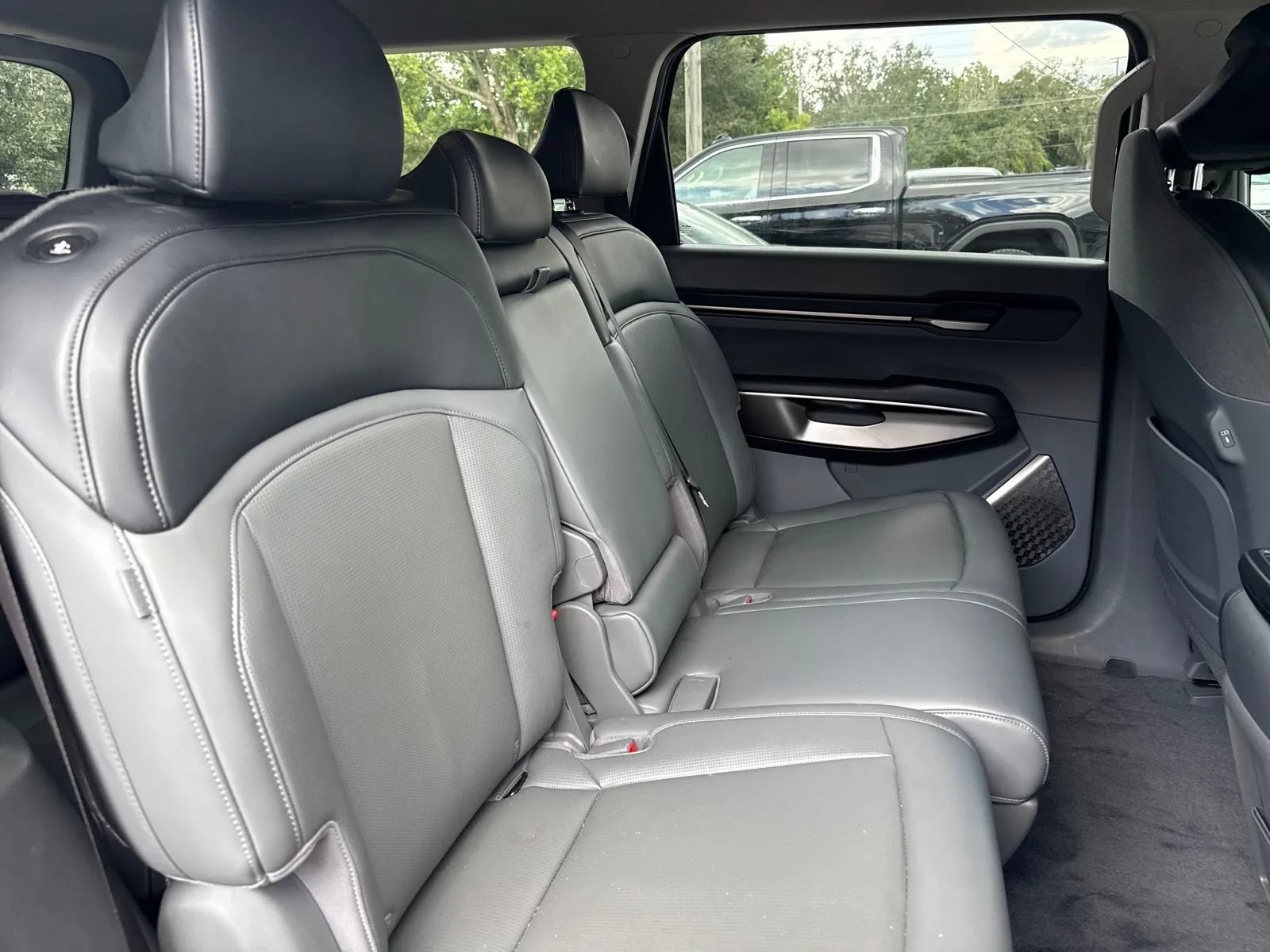 Used 2026 Kia EV9 Light RWD image 19