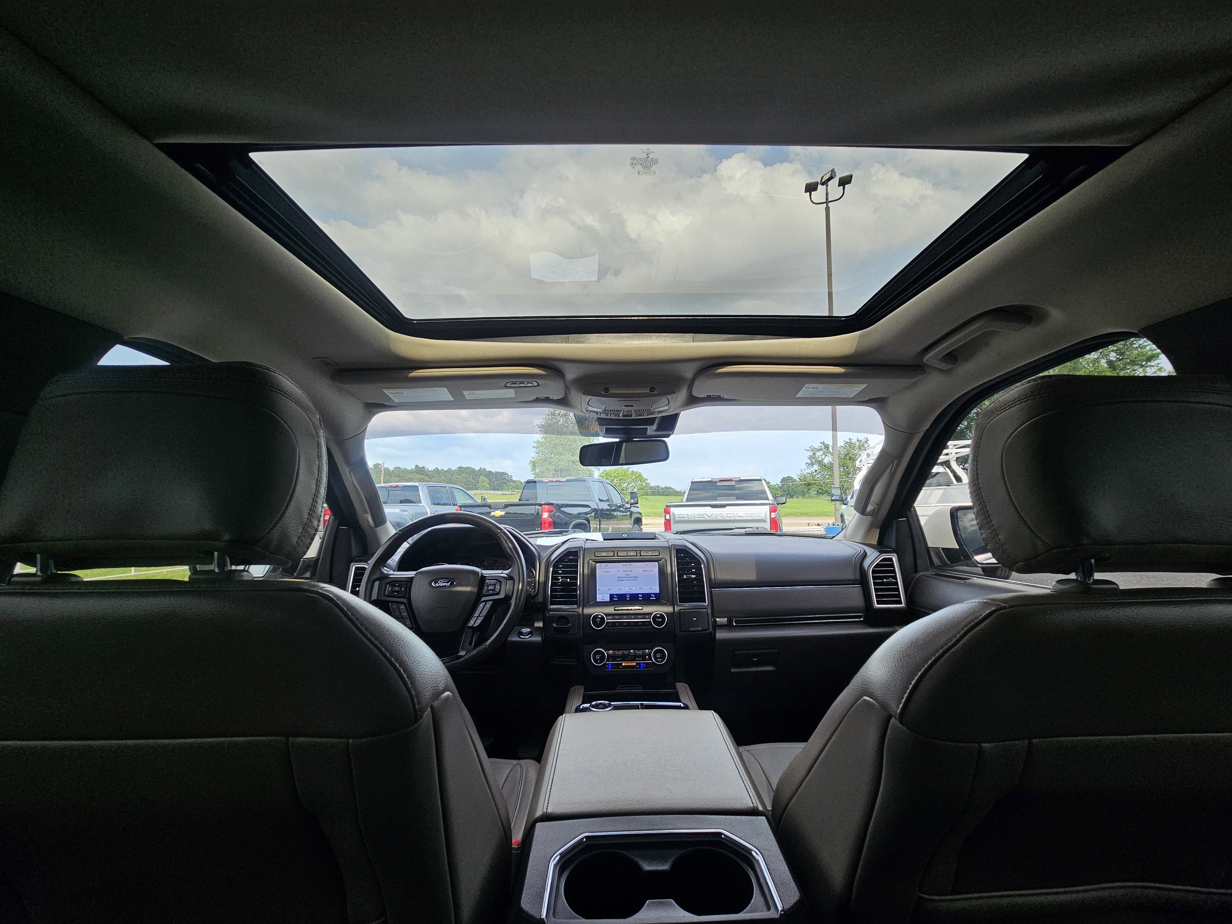 Used 2020 Ford Expedition Limited w/ Cargo Package RWD image 31