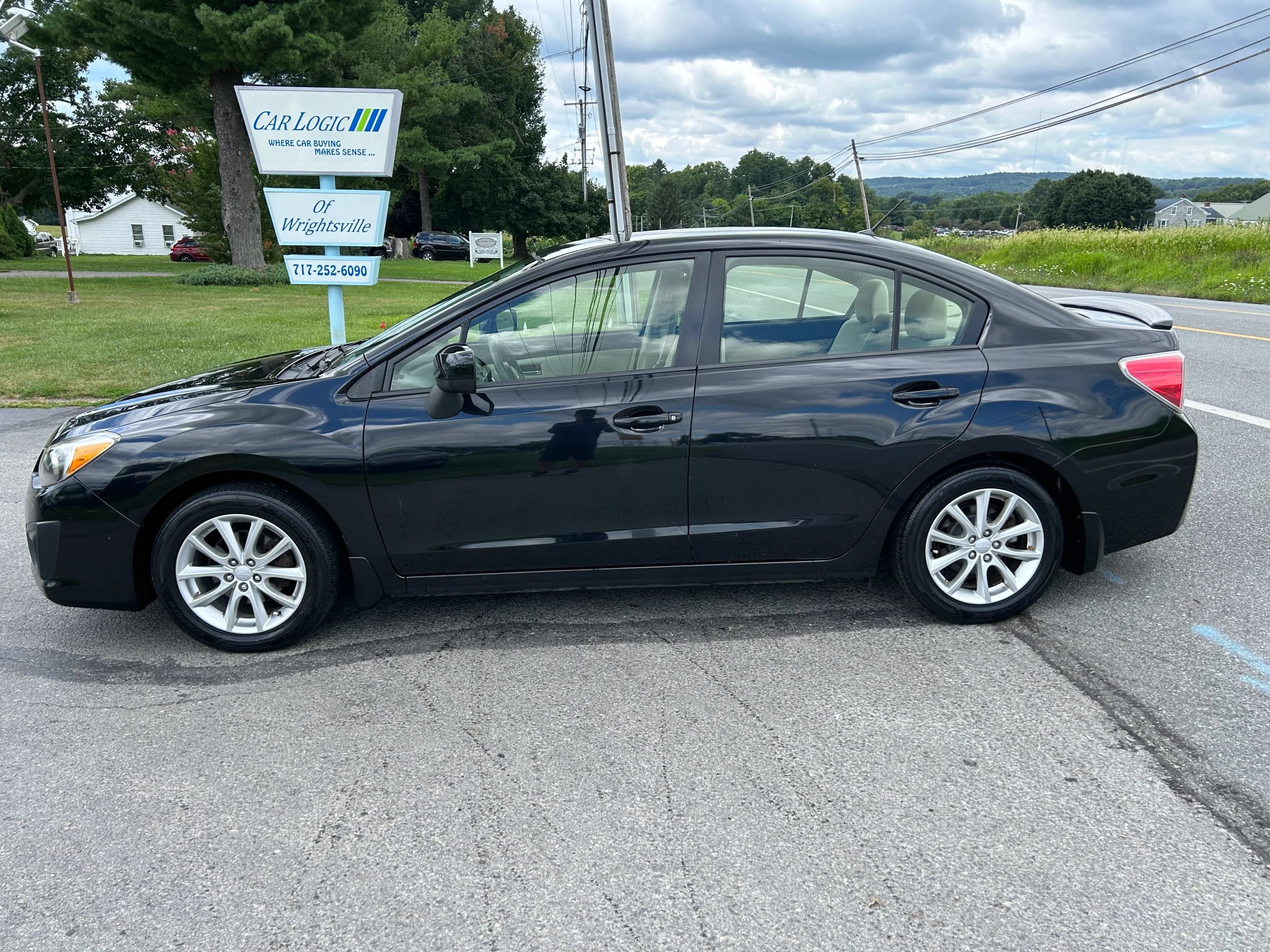Used 2013 Subaru Impreza 2.0i Premium AWD/4WD image 9