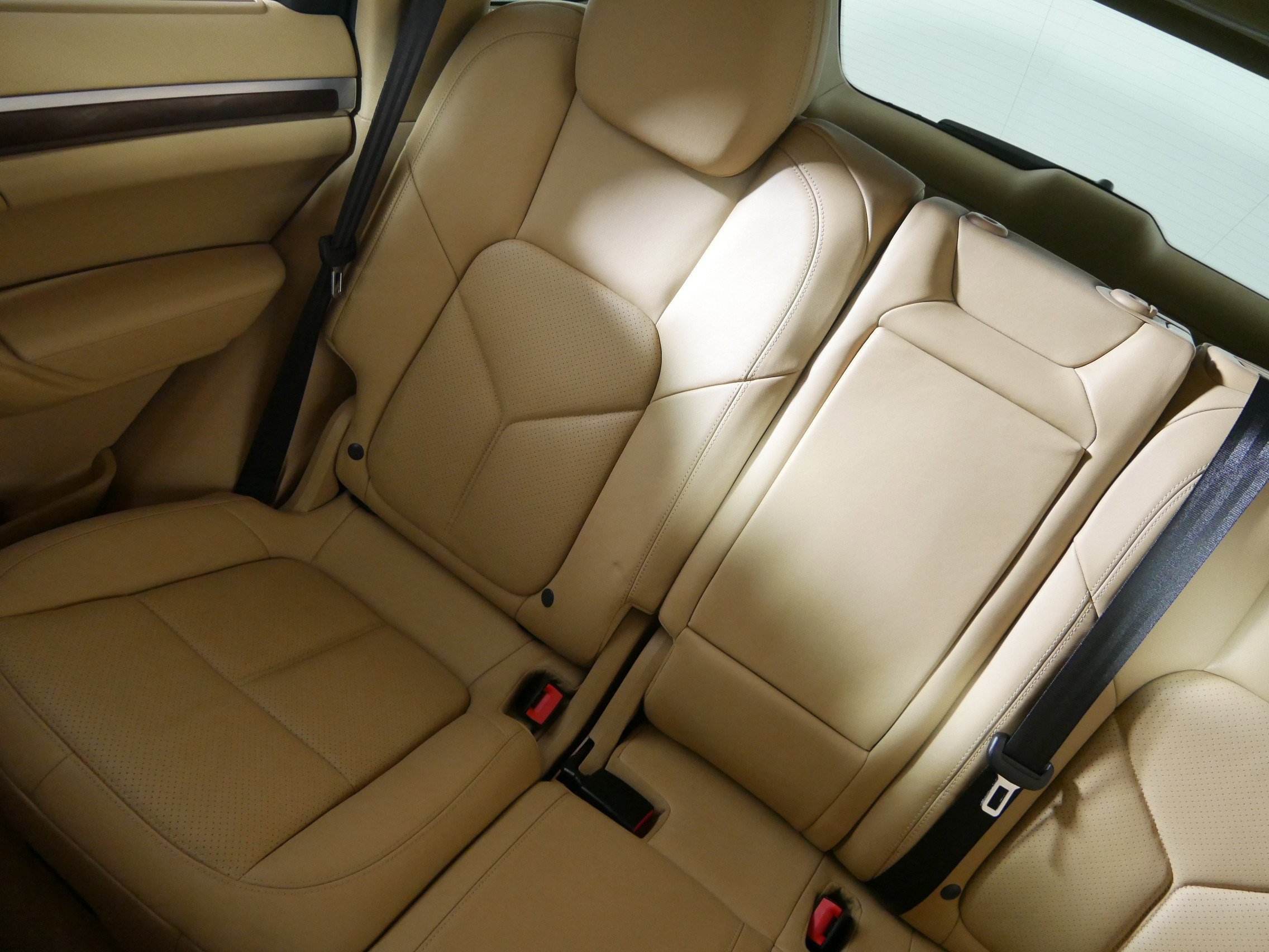 Used 2014 Porsche Cayenne AWD/4WD image 12