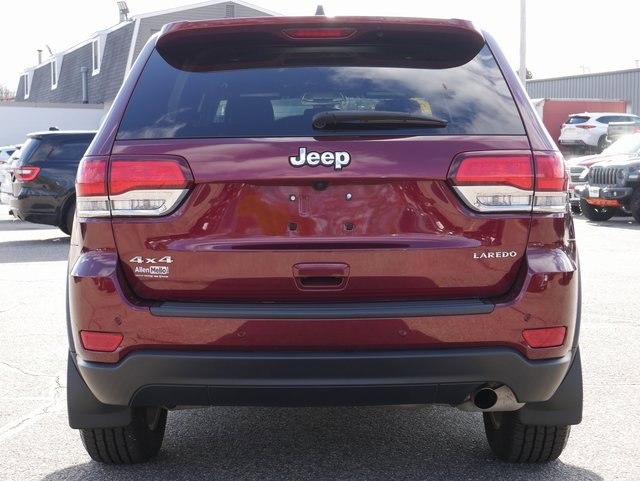 Used 2021 Jeep Grand Cherokee Laredo image 5