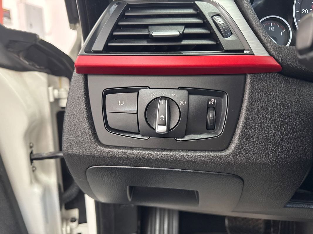 Used 2015 BMW 428i Convertible image 12