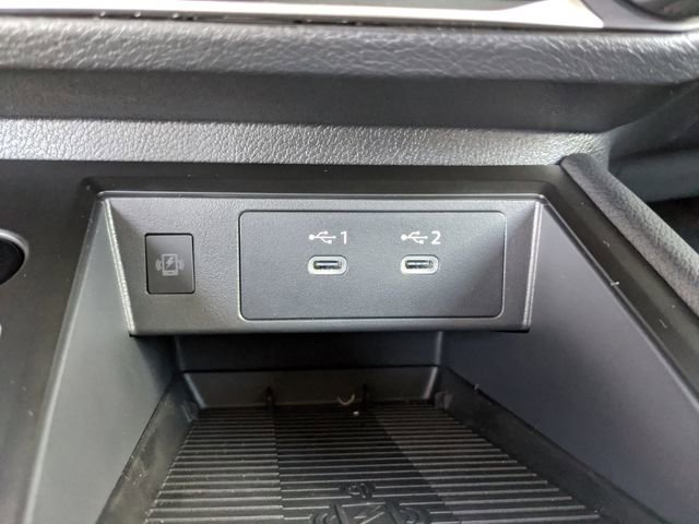 Certified 2025 Nissan Kicks SV w/ SV Premium Package AWD/4WD image 33