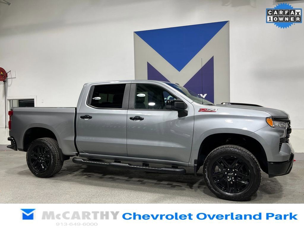Used 2025 Chevrolet Silverado 1500 LT Trail Boss w/ Convenience Package II image 3