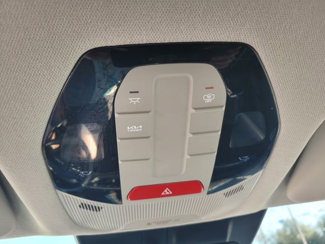 Used 2025 Kia K4 LXS image 21