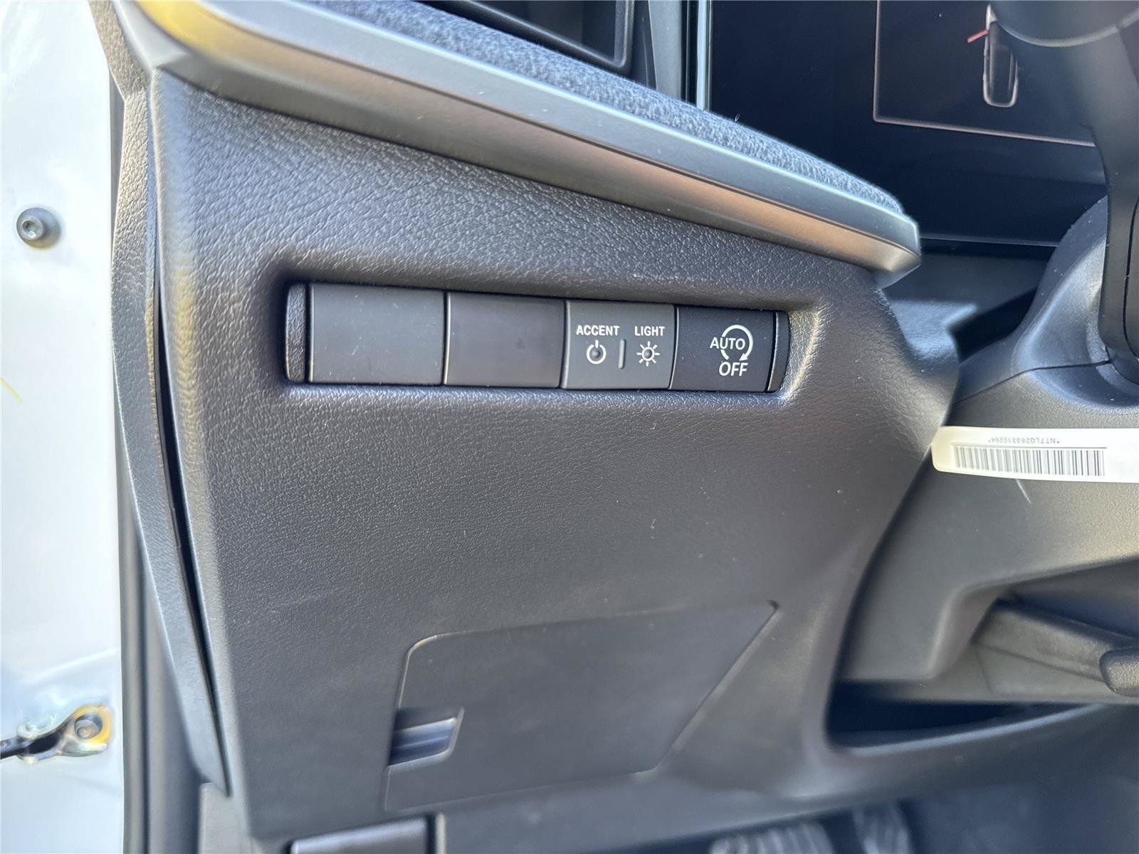 New 2026 Nissan Kicks SV w/ SV Premium Package FWD image 19