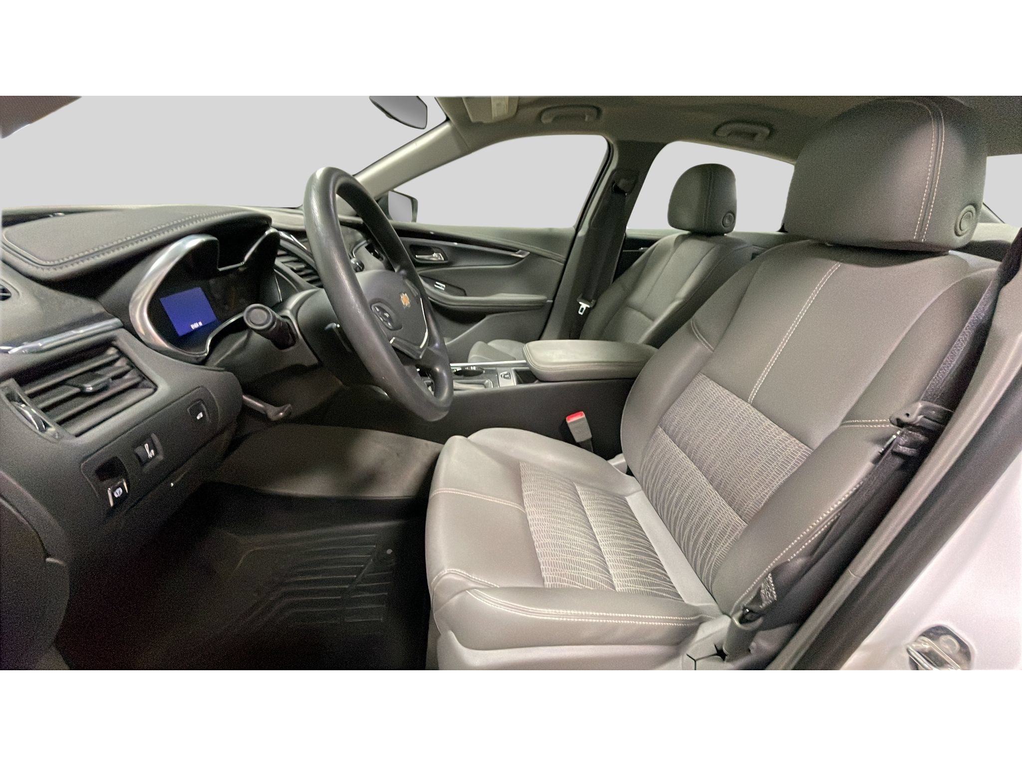 Used 2018 Chevrolet Impala LS FWD image 12