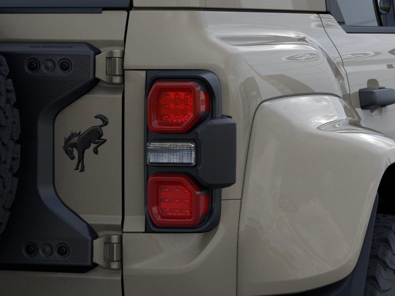 New 2025 Ford Bronco Raptor w/ Interior Carbon Fiber Pack AWD/4WD image 23