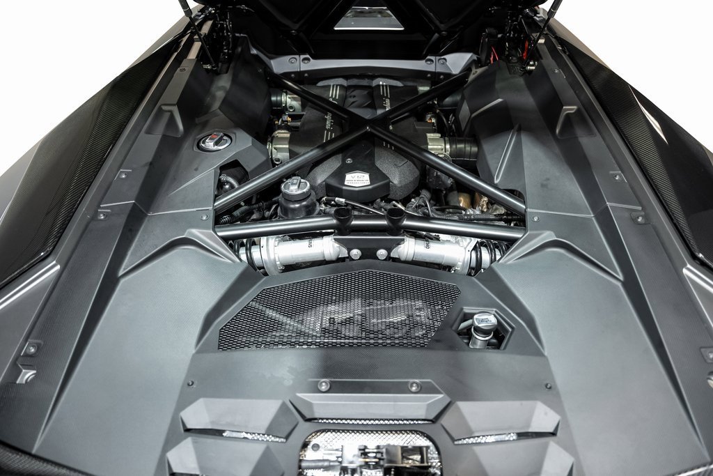 Used 2017 Lamborghini Aventador LP 700-4 image 44