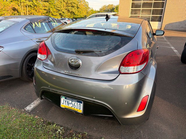 Used 2016 Hyundai Veloster w/ Option Group 03 FWD image 10