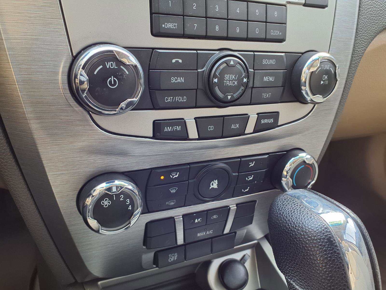 Used 2012 Ford Fusion SE FWD image 12