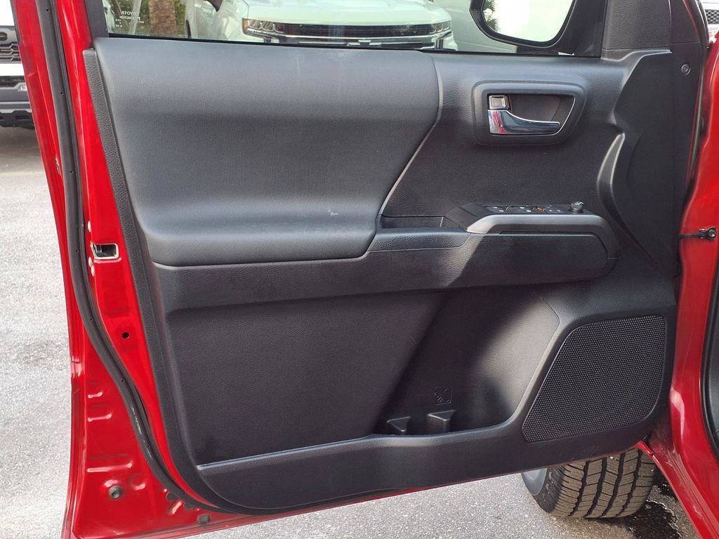 Used 2020 Toyota Tacoma TRD Sport RWD image 25