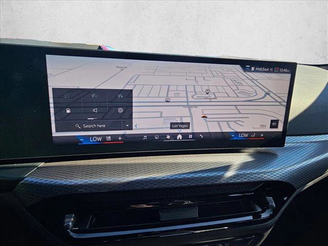 Used 2025 BMW 330i xDrive Sedan w/ Convenience Package image 12