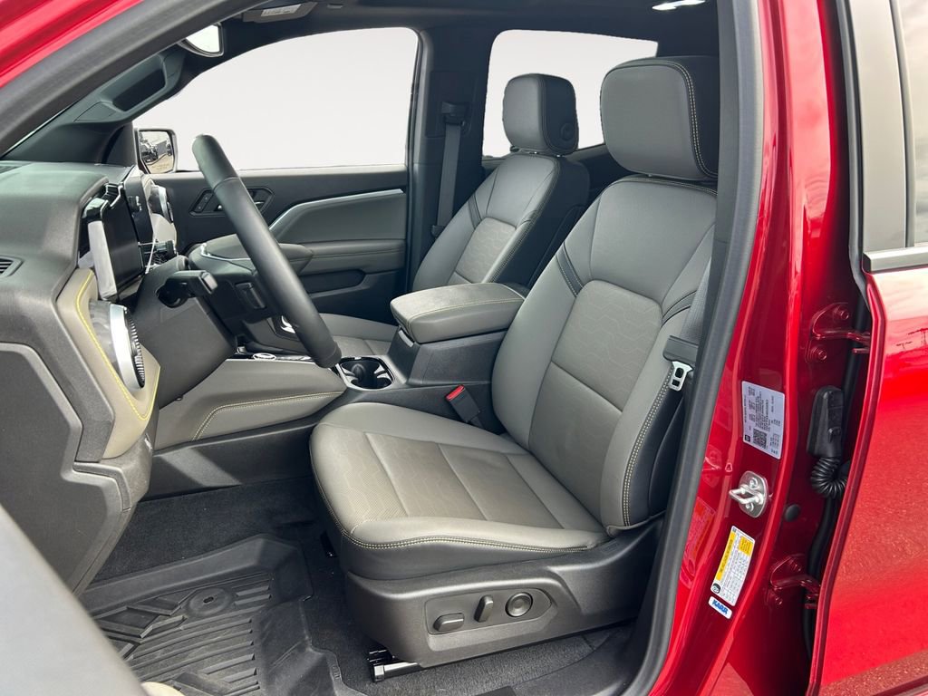 Used 2025 Chevrolet Colorado ZR2 w/ Technology Package image 15