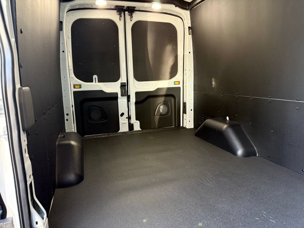 New 2026 Ford Transit 250 148 Medium Roof Extended AWD w/ Load Area Protection Package image 24