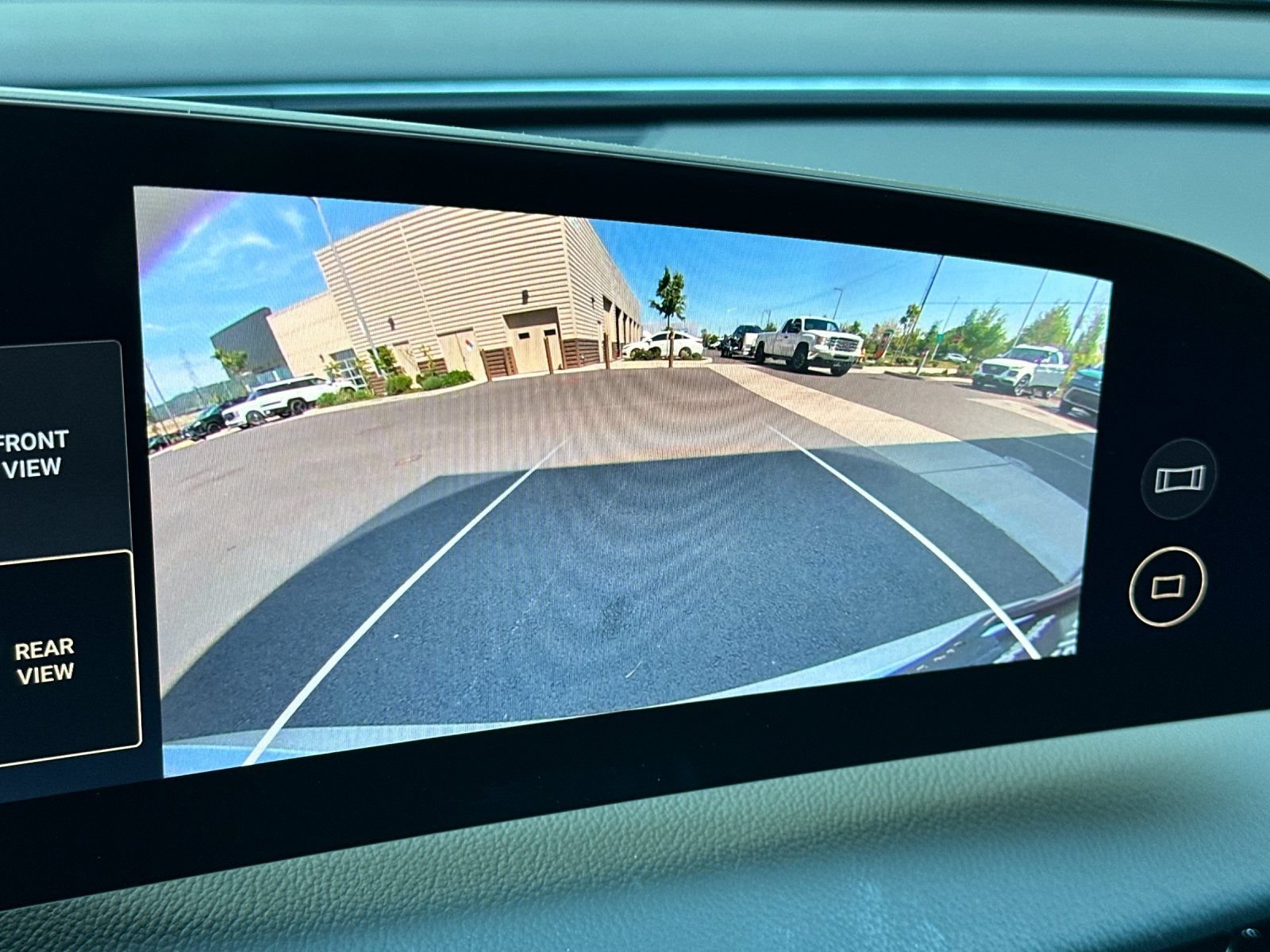 Used 2025 Lucid Air Touring AWD/4WD image 21