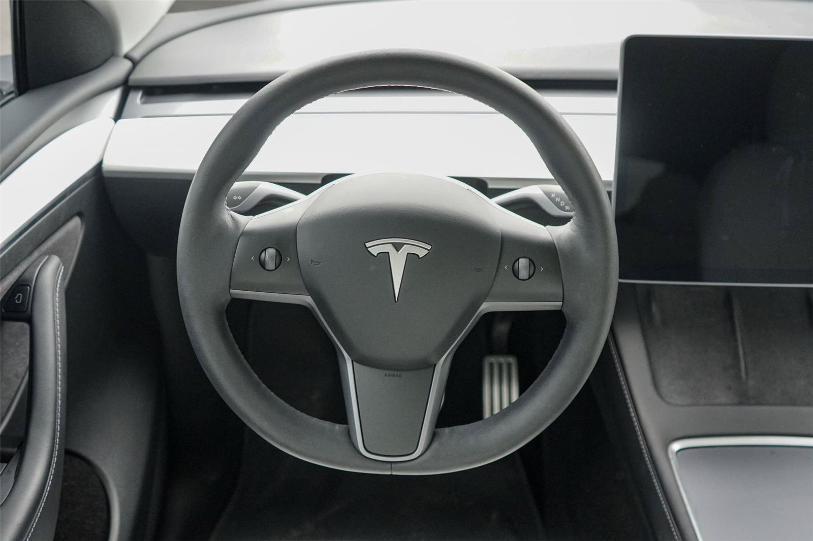 Used 2022 Tesla Model Y Performance AWD/4WD image 24