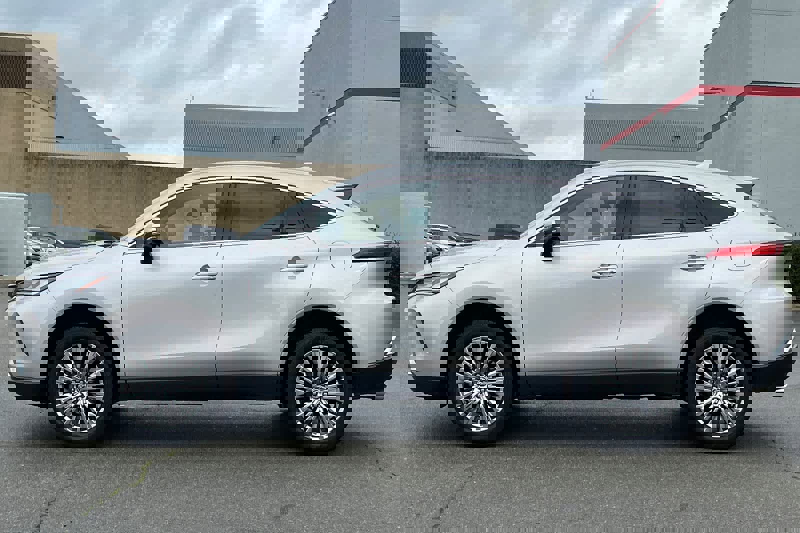 Certified 2023 Toyota Venza XLE image 9