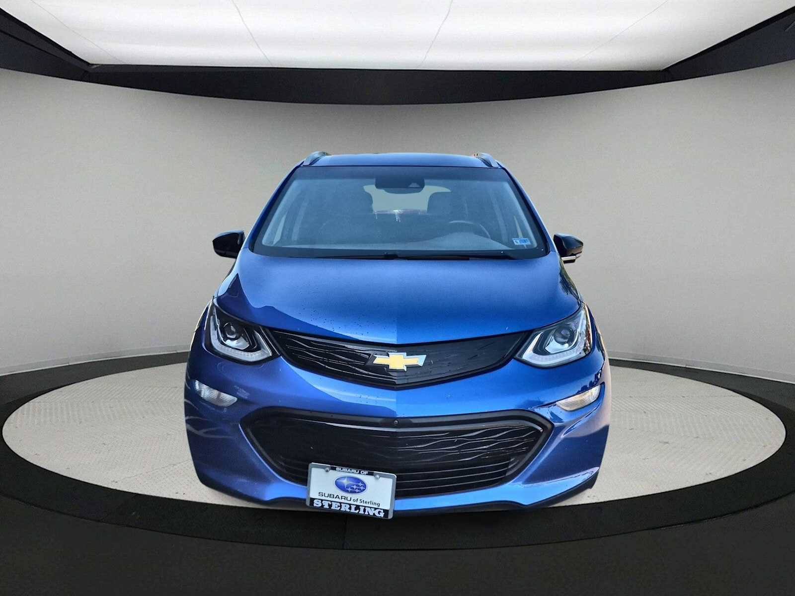 Used 2020 Chevrolet Bolt Premier w/ Infotainment Package FWD image 3