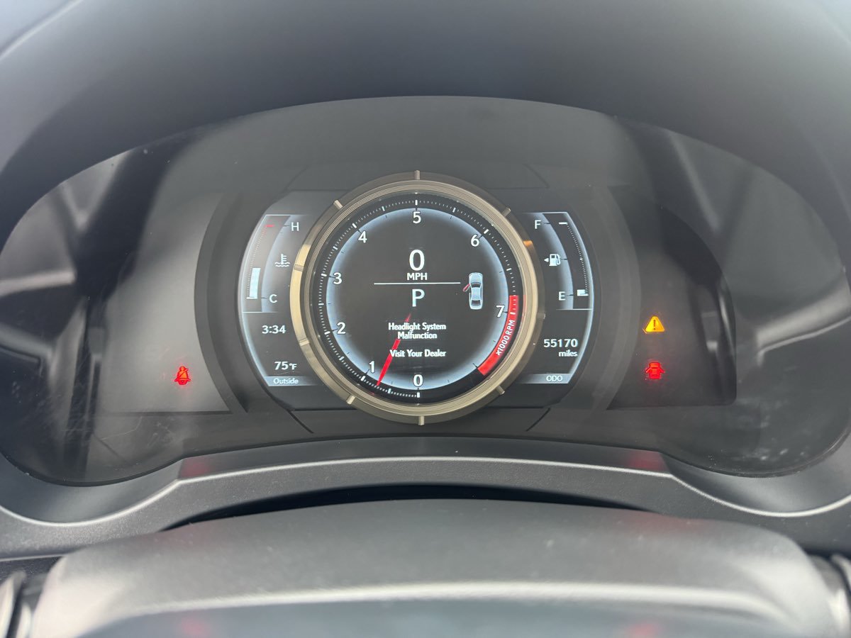 Used 2018 Lexus IS 300 F Sport w/ F Sport Package AWD/4WD image 13