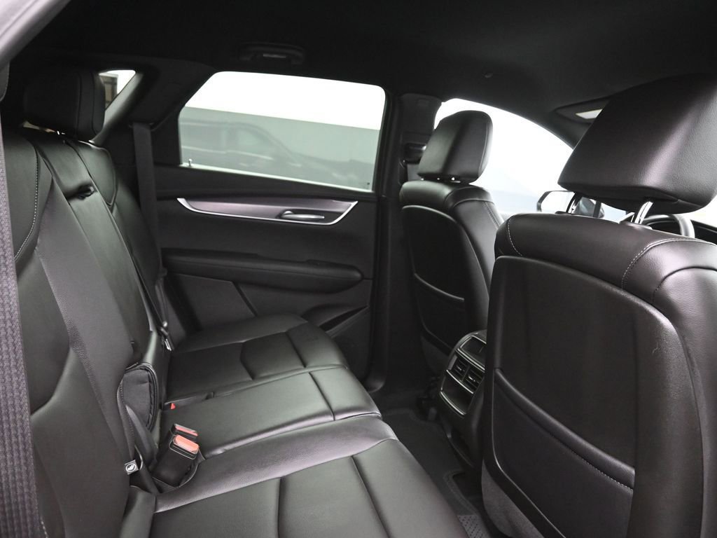 Used 2025 Cadillac XT5 Luxury image 13