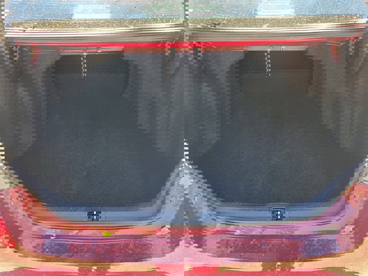 Used 2017 Toyota Camry SE image 8