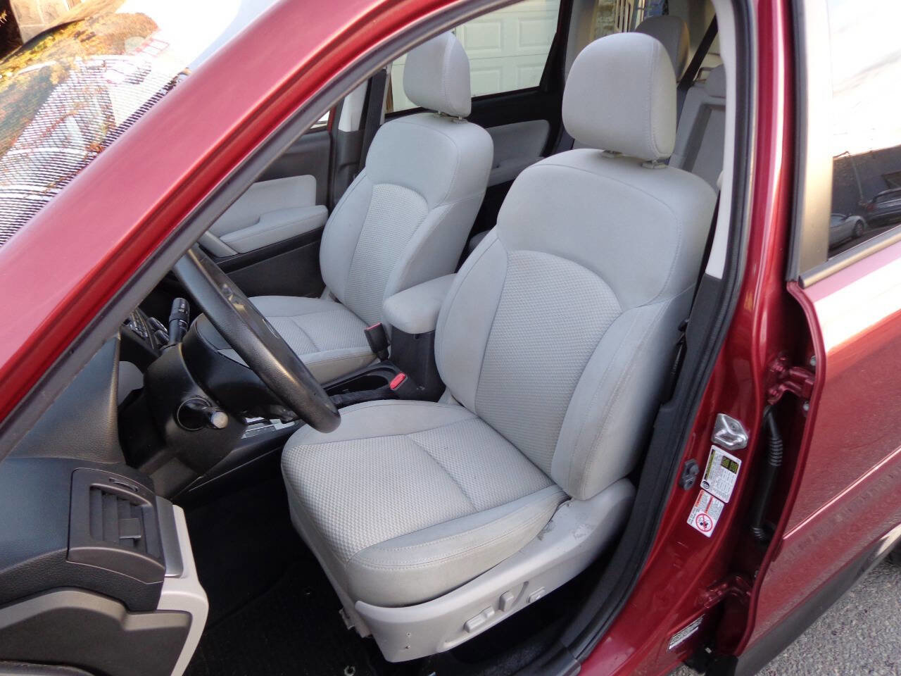 Used 2015 Subaru Forester 2.5i Premium w/ All-Weather Package image 35