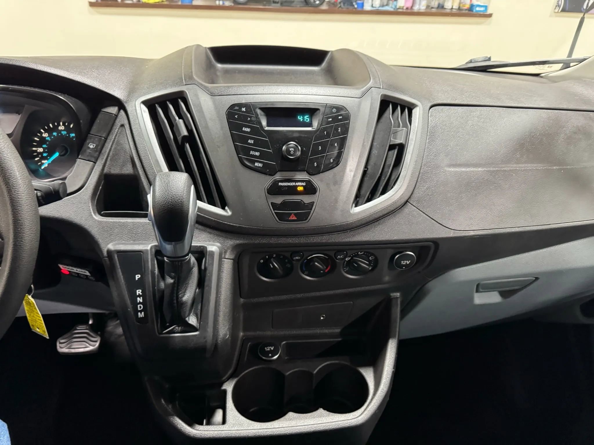 Used 2015 Ford Transit 350 148 Medium Roof image 40