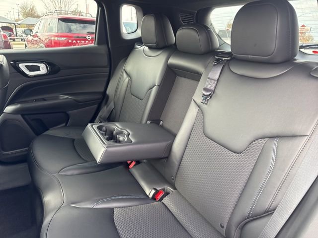 New 2026 Jeep Compass Latitude image 12